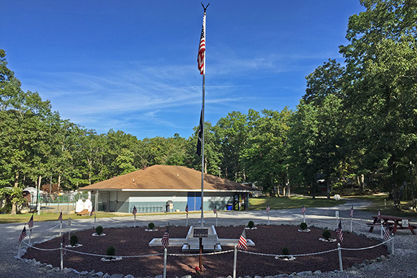 Veterans Memorial Circle at Woodlands Camping Resort